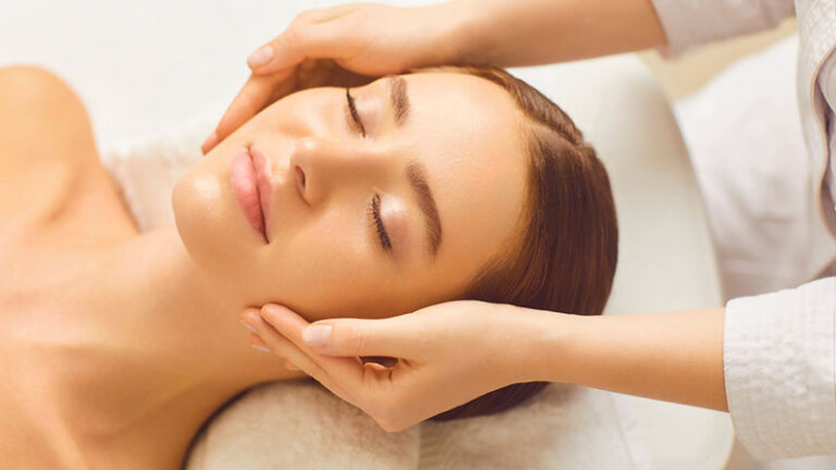 Facial-Treatment
